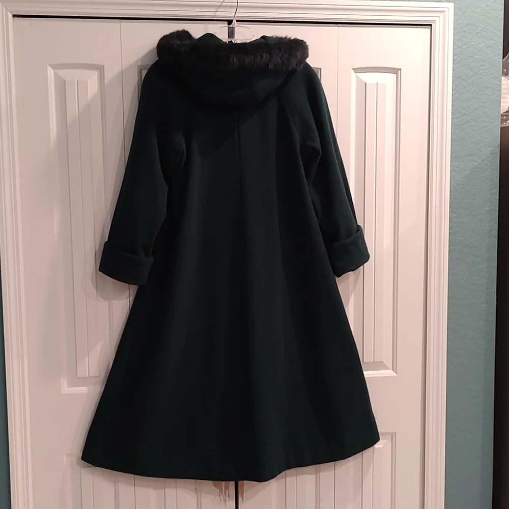 John Weitz Vintage wool coat with Rabbit fur trimmed hood - Picture 2 of 9